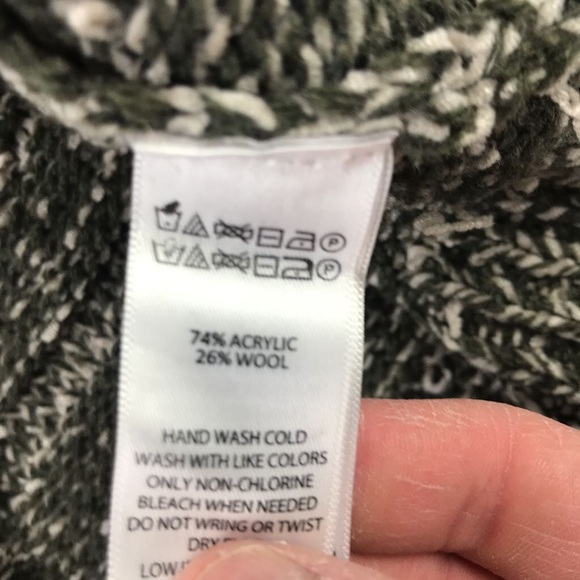 Christian Siriano Womens Pullover Sweater Green L - Picture 4 of 5